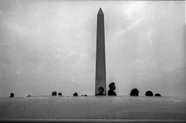 Waiting for buses to return home - 140,000 people came via trains and buses. August 28, 1963. Price on request.